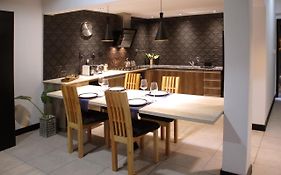 Ayres Home Vip Moderno Solo Adultos Centrico